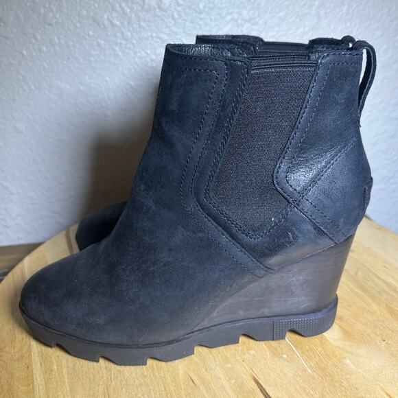Sorel Joan Uptown Chelsea Black Suede Leather Ankle Wedge Boots sz 8.5 winter - Picture 2 of 8